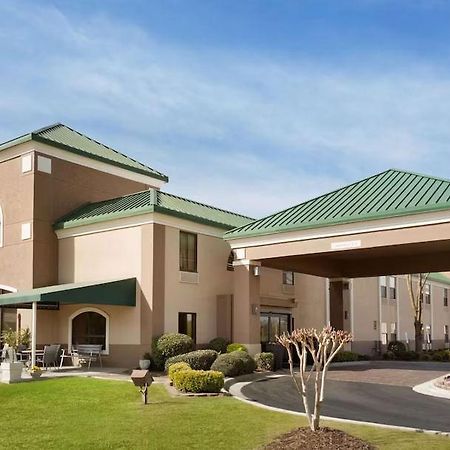 Spark By Hilton Spring Lake Fayetteville Extérieur photo